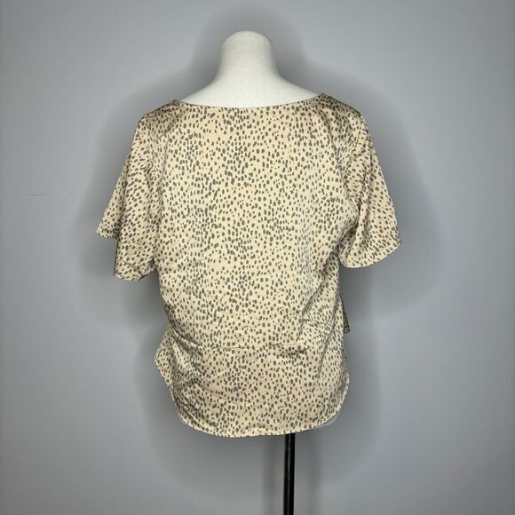 Express- Tan & Brown Leopard Button Up Blouse - Picture 3 of 4